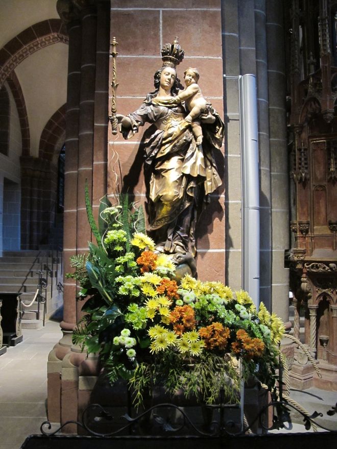 Barocke Madonna im Dom zu Fritzlar